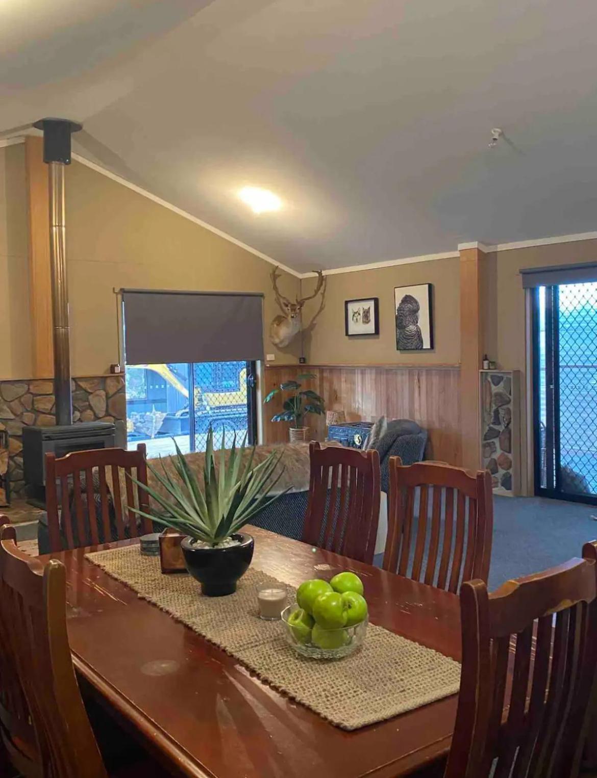 Great Lakes Wilderness Three Bedroom Home Miena Экстерьер фото