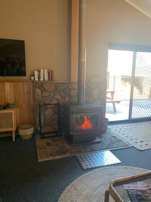 Great Lakes Wilderness Three Bedroom Home Miena Экстерьер фото
